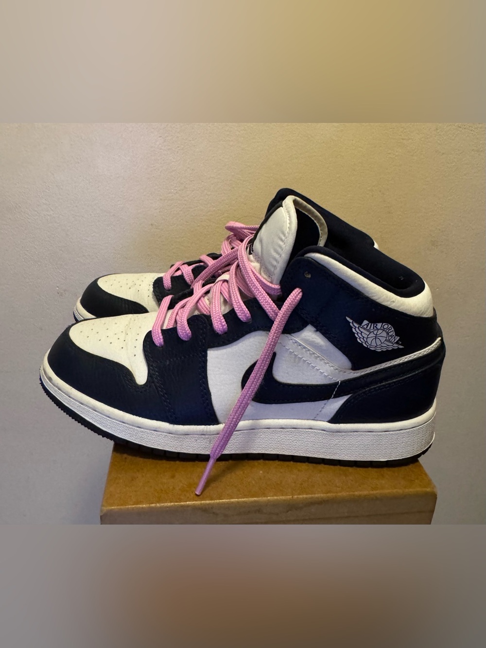 Jordan Kids Mid-Top Sneakers in Black, White & Pink Laces